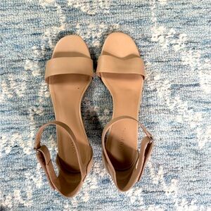Vince Rita Block Heel in nude. Comfiest low heel!